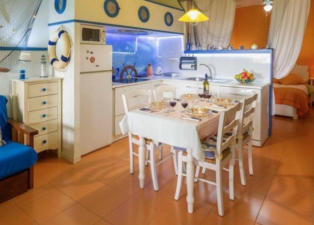 Un Barco En Tierra Apartment ซาโลเบรญา ภายนอก รูปภาพ
